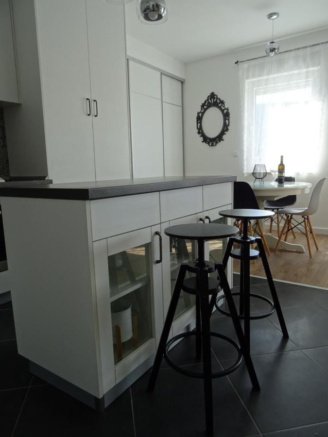 Apartment Rita โมโกชิซา ภายนอก รูปภาพ