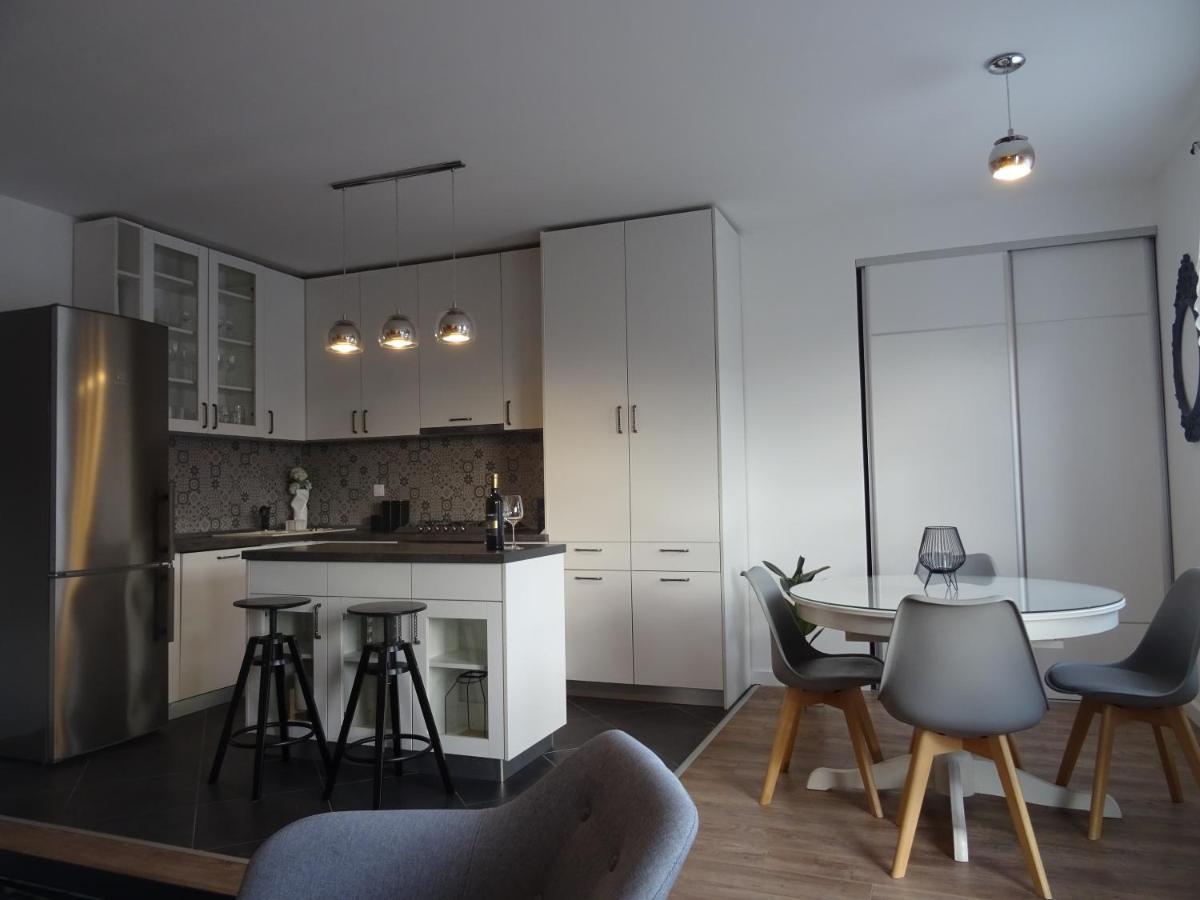 Apartment Rita โมโกชิซา ภายนอก รูปภาพ